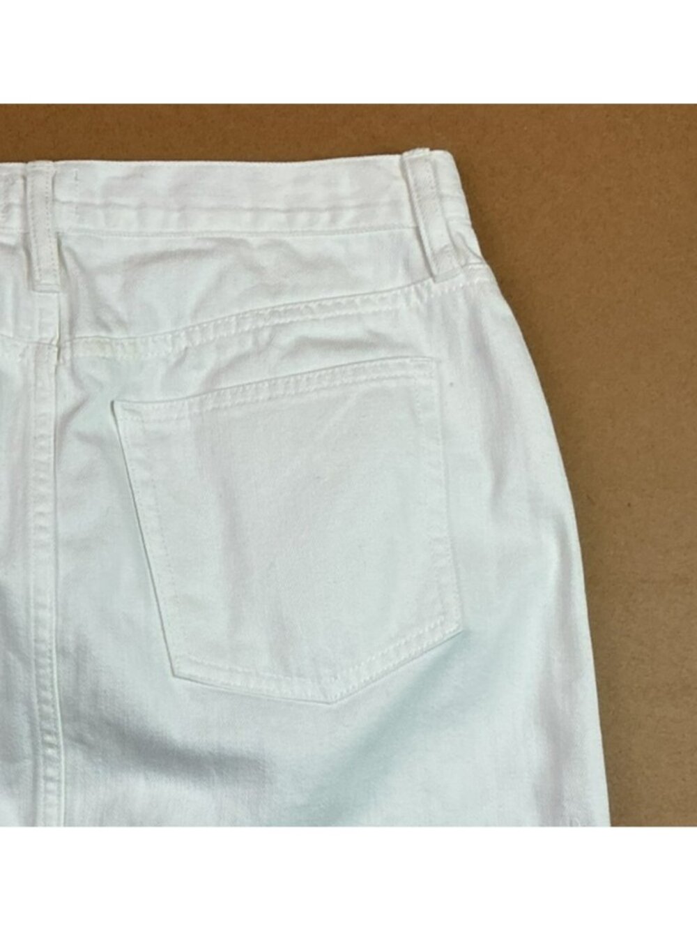 J.Crew White Denim Mini Skirt With Embroidered Eyelet Hem Size 28 - Picture 4 of 9